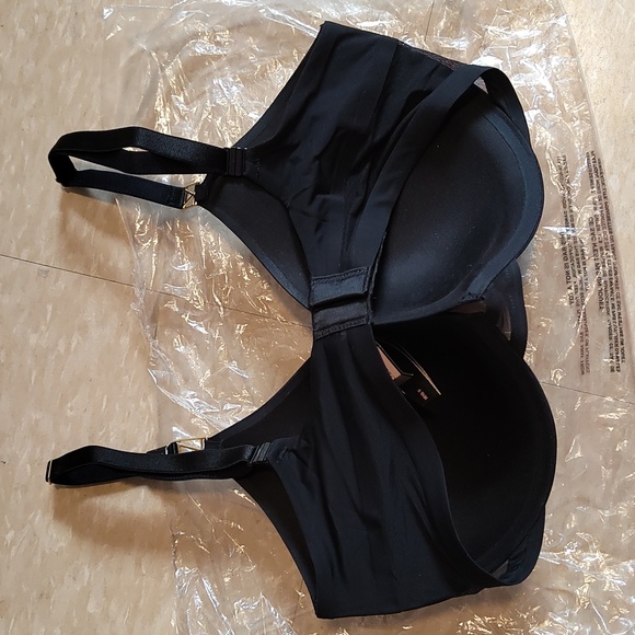 Victoria's Secret Padded Plunge Bra - Picture 4 of 5